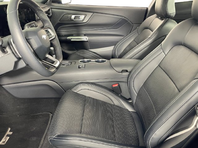Used 2025 Ford Mustang GT Premium RWD image 2