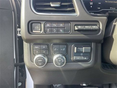 Used 2023 GMC Yukon XL AT4 w/ AT4 Premium Plus Package image 18