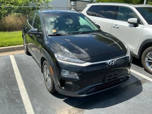 Used 2020 Hyundai Kona Limited FWD image 3