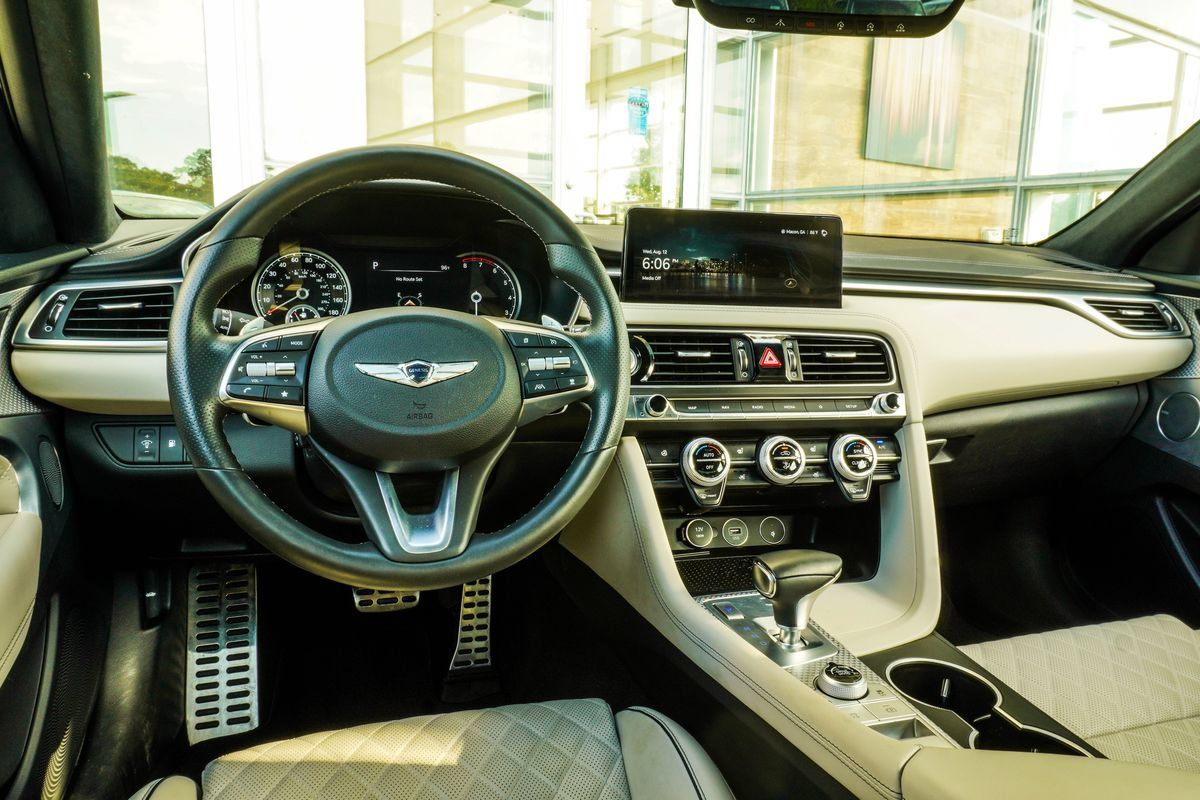 Used 2023 Genesis G70 3.3T w/ Sport Prestige Package AWD/4WD image 16