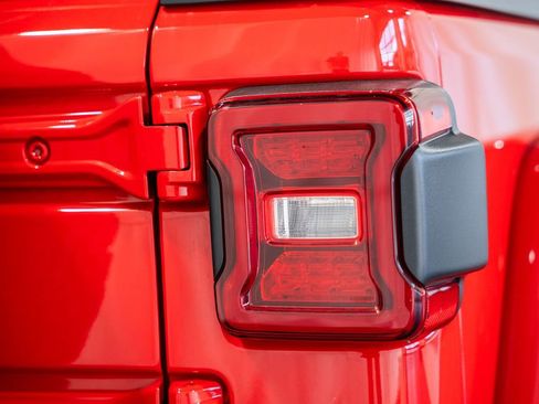 New 2026 Jeep Wrangler Unlimited Rubicon AWD/4WD image 6