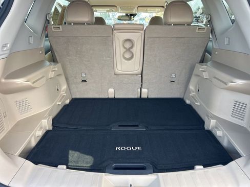 Used 2020 Nissan Rogue SL image 17