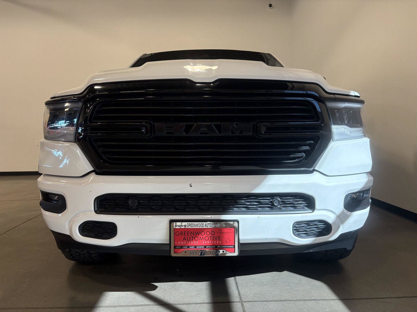 Used 2024 RAM 1500 Laramie AWD/4WD image 11