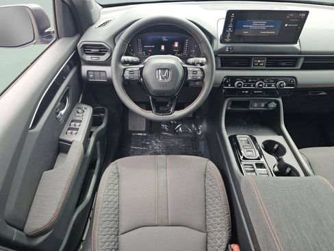 New 2026 Honda Pilot Sport image 4