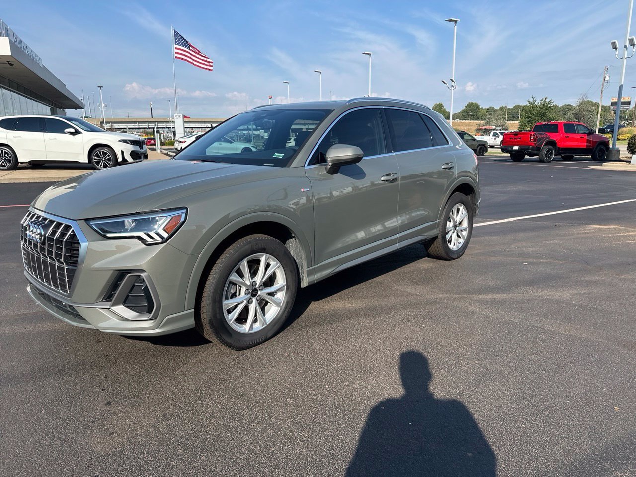Certified 2025 Audi Q3 2.0T Premium w/ Convenience Package AWD/4WD image 7