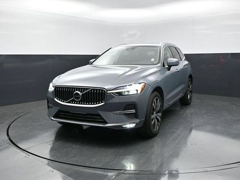 Used 2023 Volvo XC60 B5 Plus w/ Protection Package Premier FWD image 4