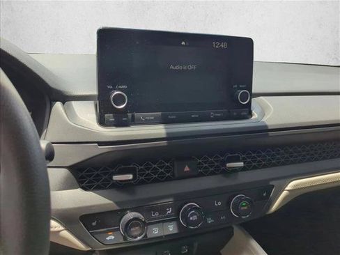 Used 2023 Honda Accord EX image 9