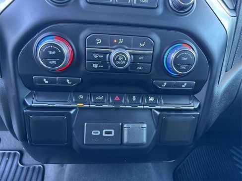 Certified 2021 Chevrolet Silverado 1500 LT image 22