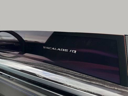 New 2026 Cadillac Escalade IQ Sport 1 w/ LPO, ONYX Package AWD/4WD image 17