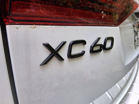 New 2026 Volvo XC60 T8 Ultra w/ Protection Package Premier AWD/4WD image 6