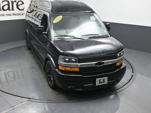 Used 2025 Chevrolet Express 2500 Extended w/ Driver Convenience Package RWD image 53