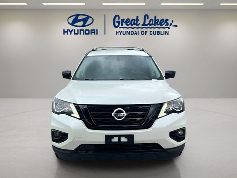 Used 2018 Nissan Pathfinder SL w/ Midnight Edition Package AWD/4WD image 8