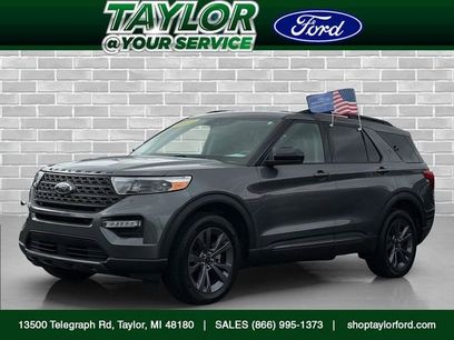 Certified 2023 Ford Explorer XLT w/ Equipment Group 202A