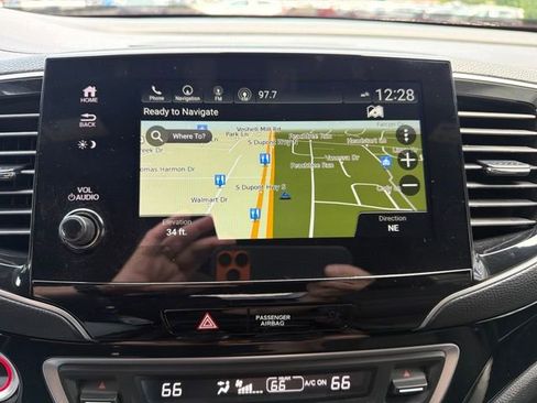 Certified 2024 Honda Passport Black Edition image 28