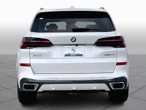 Used 2026 BMW X5 xDrive40i w/ Executive Package image 4