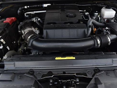 Used 2025 Nissan Frontier SV w/ SV Convenience Package RWD image 24