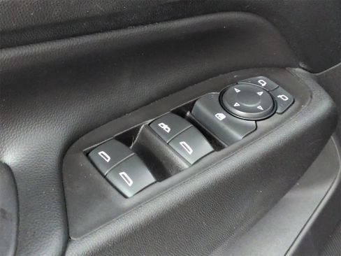 Used 2020 Chevrolet Equinox LT image 16