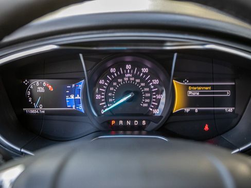 Used 2018 Ford Fusion Titanium image 32