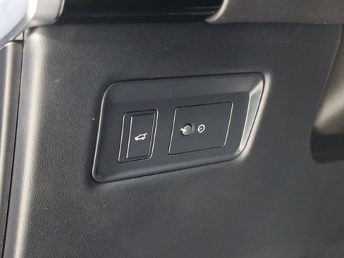 Used 2019 Land Rover Range Rover Sport Supercharged AWD/4WD image 23