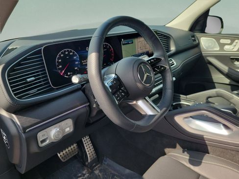 Certified 2026 Mercedes-Benz GLS 450 4MATIC image 45