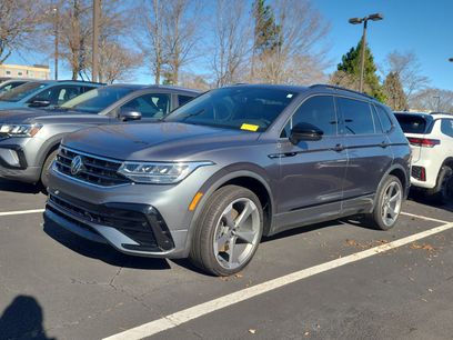 Used 2022 Volkswagen Tiguan SE R-Line