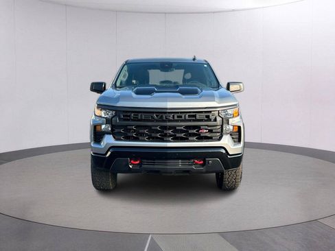 Used 2026 Chevrolet Silverado 1500 Custom Trail Boss w/ LPO, Dark Essentials Package AWD/4WD image 9