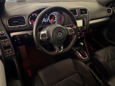 Used 2012 Volkswagen GTI Autobahn FWD image 4