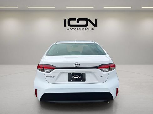 Used 2024 Toyota Corolla LE FWD image 4