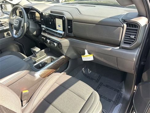 New 2026 GMC Sierra 1500 Elevation w/ LPO, Elevation Black Package image 28