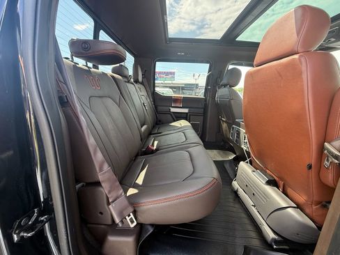 Used 2015 Ford F150 King Ranch w/ Equipment Group 601A Luxury AWD/4WD image 20