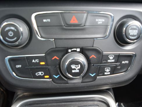 Used 2021 Jeep Compass Sport w/ Cold Weather Group image 26