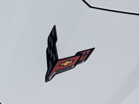 Used 2021 Chevrolet Corvette Stingray Preferred Cpe w/ Z51 Performance Package image 16