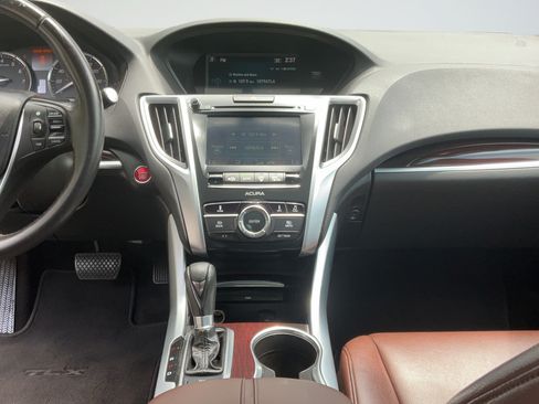 Used 2016 Acura TLX FWD image 15