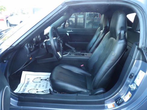 Used 2006 MAZDA MX-5 Miata Grand Touring w/ Premium Pkg image 7