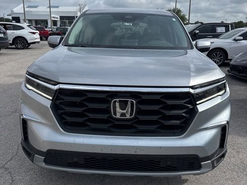 Used 2025 Honda Pilot EX-L image 2
