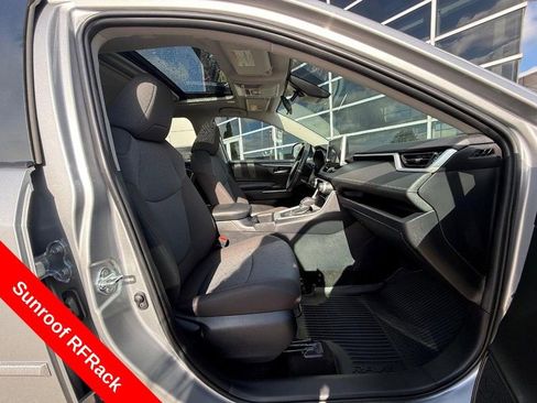 Used 2025 Toyota RAV4 XLE w/ Convenience Package AWD/4WD image 10