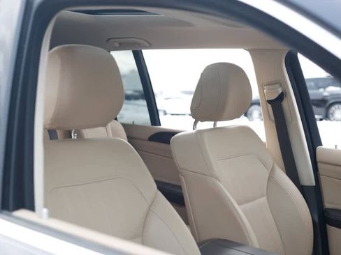 Used 2018 Mercedes-Benz GLS 450 4MATIC image 9