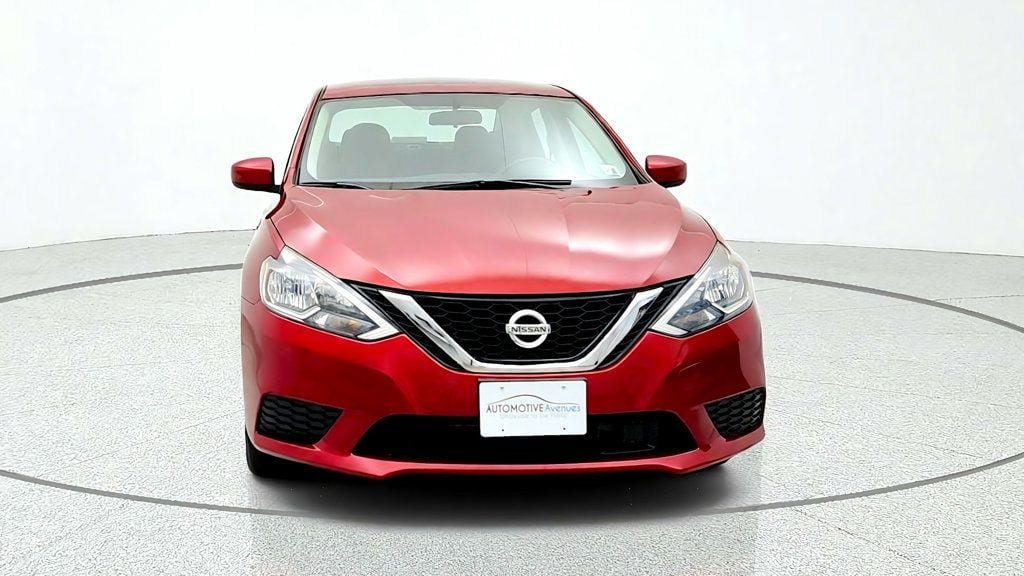 Used 2019 Nissan Sentra SV FWD image 2
