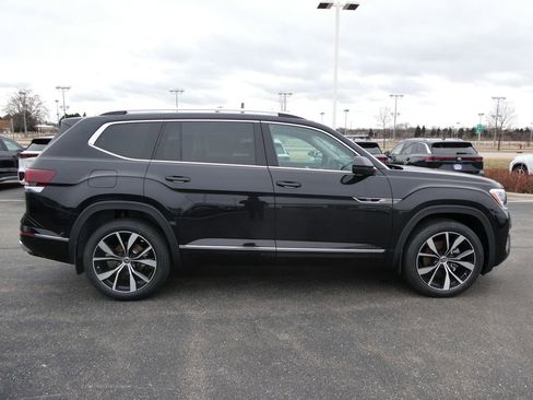 New 2026 Volkswagen Atlas SEL Premium R-Line AWD/4WD image 8