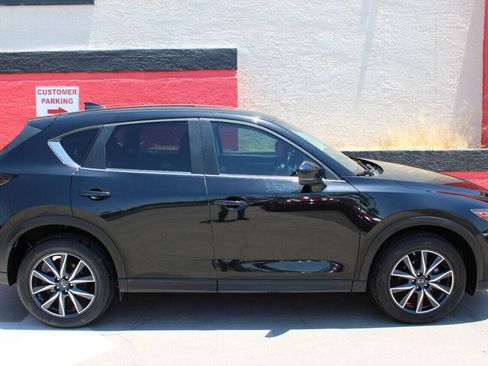 Used 2018 MAZDA CX-5 Touring w/ Preferred Equipment Package FWD image 1