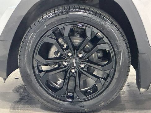 Used 2019 GMC Terrain SLE w/ Driver Convenience Package AWD/4WD image 17