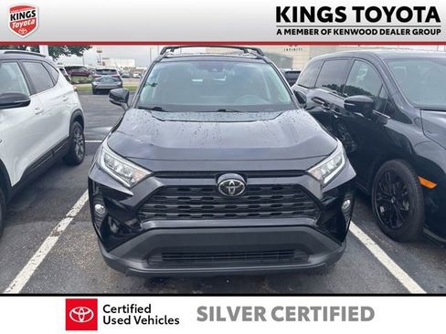 Used 2019 Toyota RAV4 XLE w/ Convenience Package AWD/4WD image 3