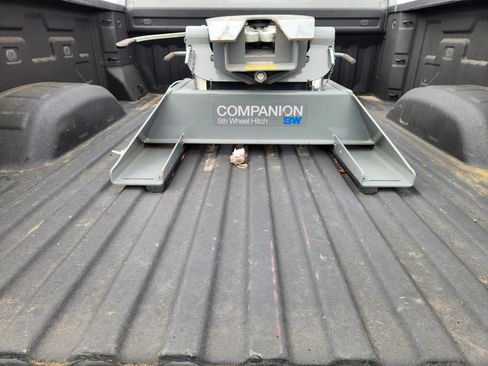 Used 2024 Chevrolet Silverado 2500 High Country image 34