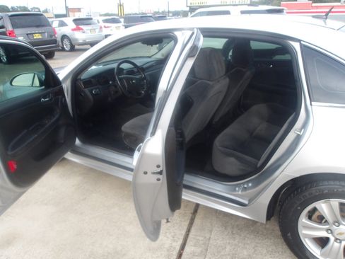 Used 2014 Chevrolet Impala Limited LS image 15