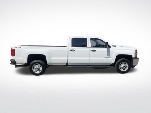 Used 2019 Chevrolet Silverado 2500 W/T w/ WT Convenience Package AWD/4WD image 5