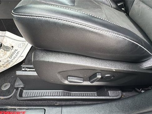 Certified 2023 Ford Edge ST image 8