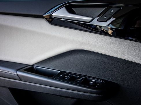 New 2026 Volkswagen Taos S image 25