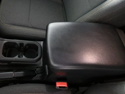Used 2024 Jeep Wrangler Unlimited Sport AWD/4WD image 34