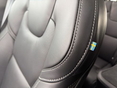 Used 2025 Volvo XC90 T8 Ultra w/ Protection Package Premier image 57