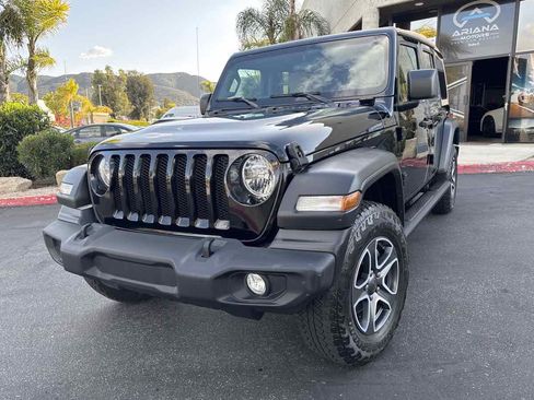 Used 2020 Jeep Wrangler Unlimited Sport image 2